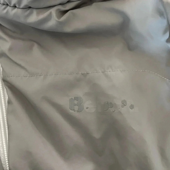 Bench/ Light grey vest/ Hidden zippered hood/ Size US X/L - Picture 15 of 16